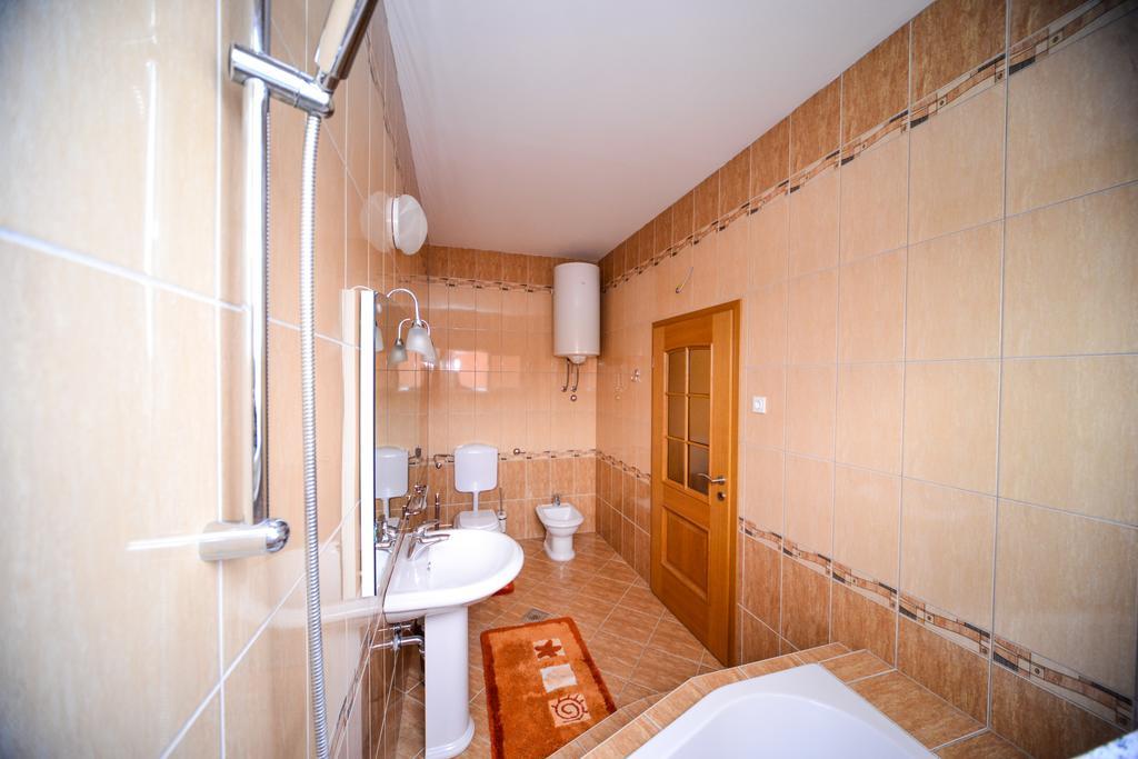 Apartments Dalmacija Стариград-Пакленица Стая снимка