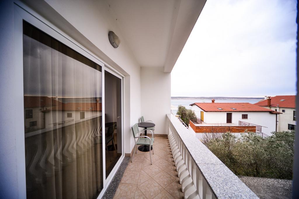 Apartments Dalmacija Стариград-Пакленица Стая снимка